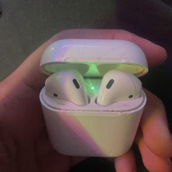 Apple AirPods 