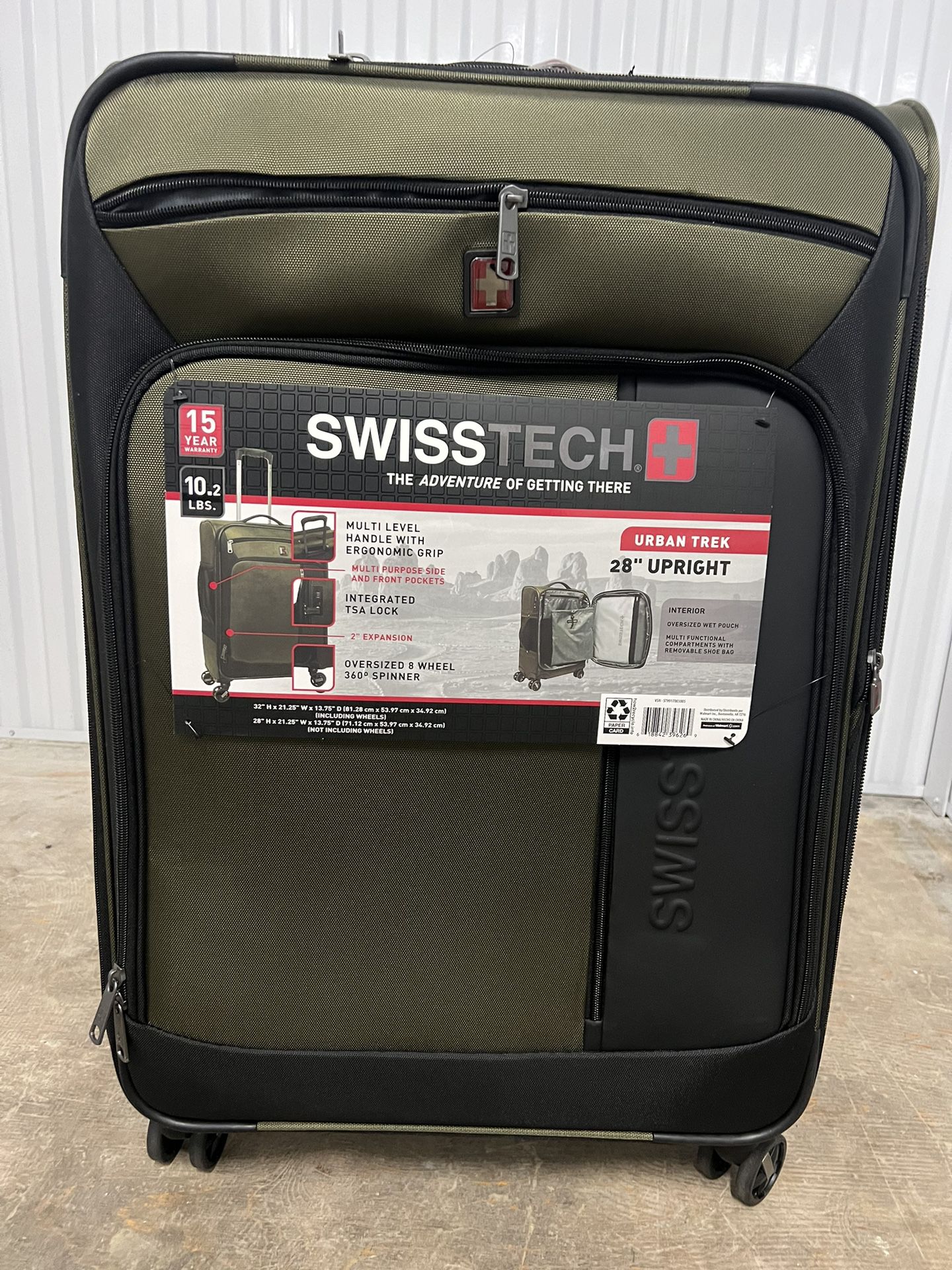 SwissTech Urban Trek 28" Upright Suitcase *New*