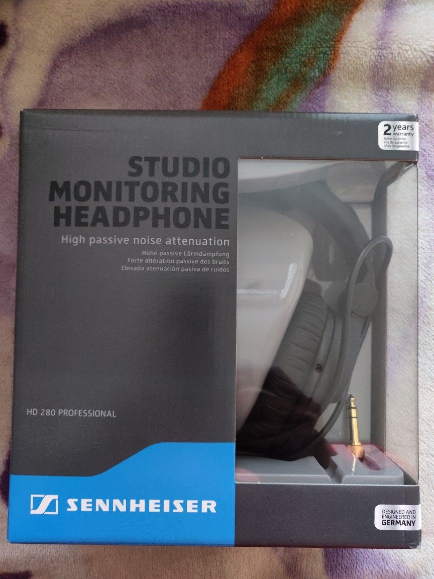 Sennheiser studio monitoring headphones