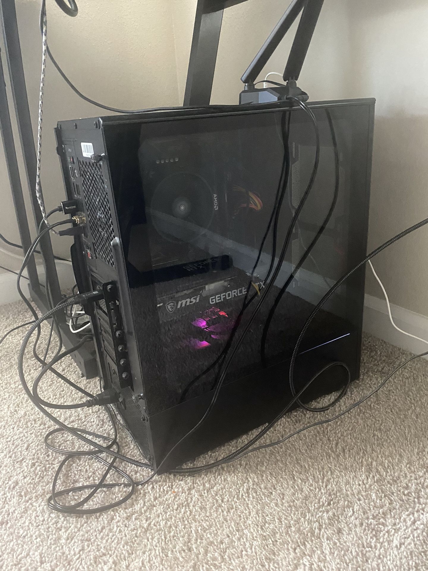 Gaming pc and monitor