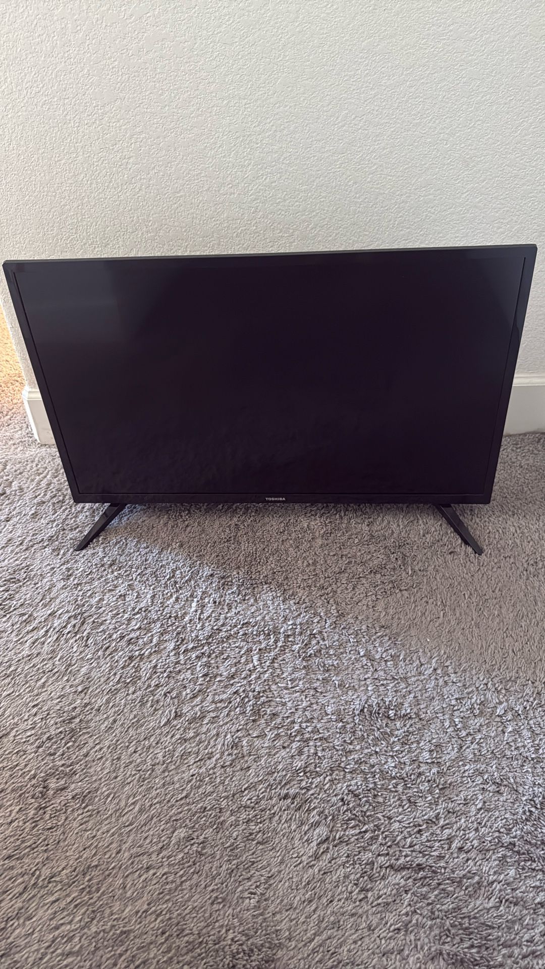 Toshiba Small Flatscreen Tv
