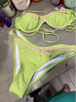 Medium Size Women’s Lime Green Polka Dot Bikini with Pink Trim. Brand New. Never Used
