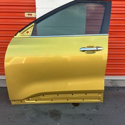 2021 -2022 -2023 KIA SELTOS FRONT RIGHT DOOR