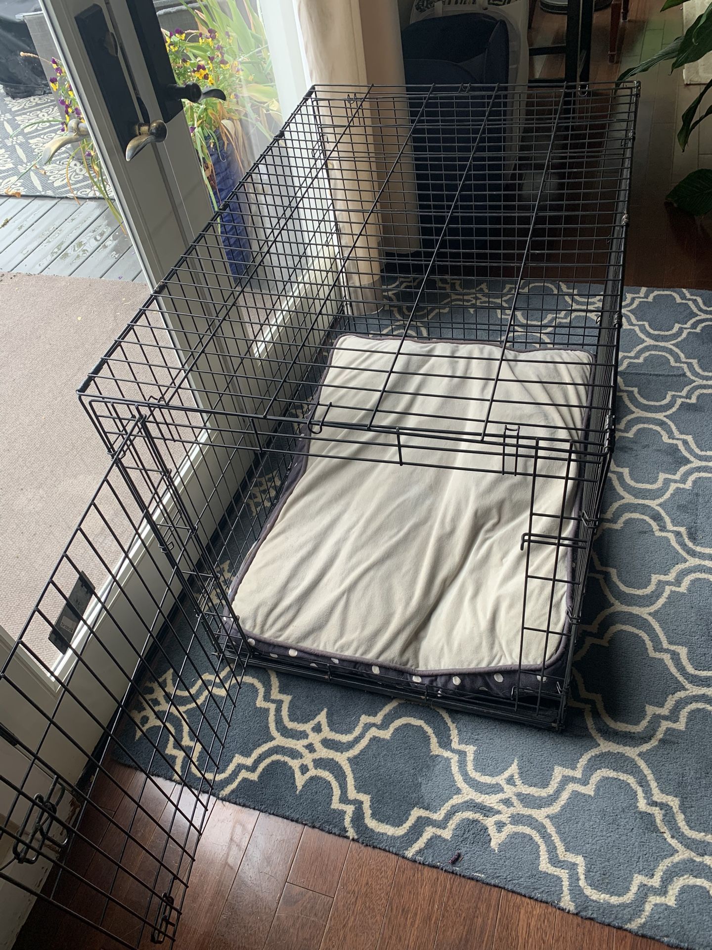 Foldable, Large Metal Dog Crate With Mattress.