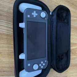 nintendo switch lite + grip and case