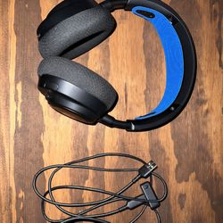 SteelSeries Arctis Nova 7P Wireless Headset PS5 Edition