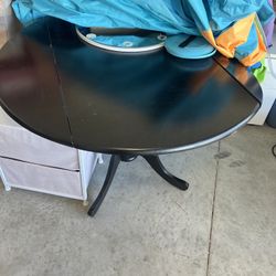 Black Round Kitchen Table 