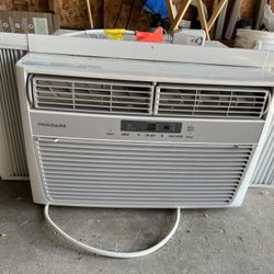 Frigidaire 6000 BTU Window AC