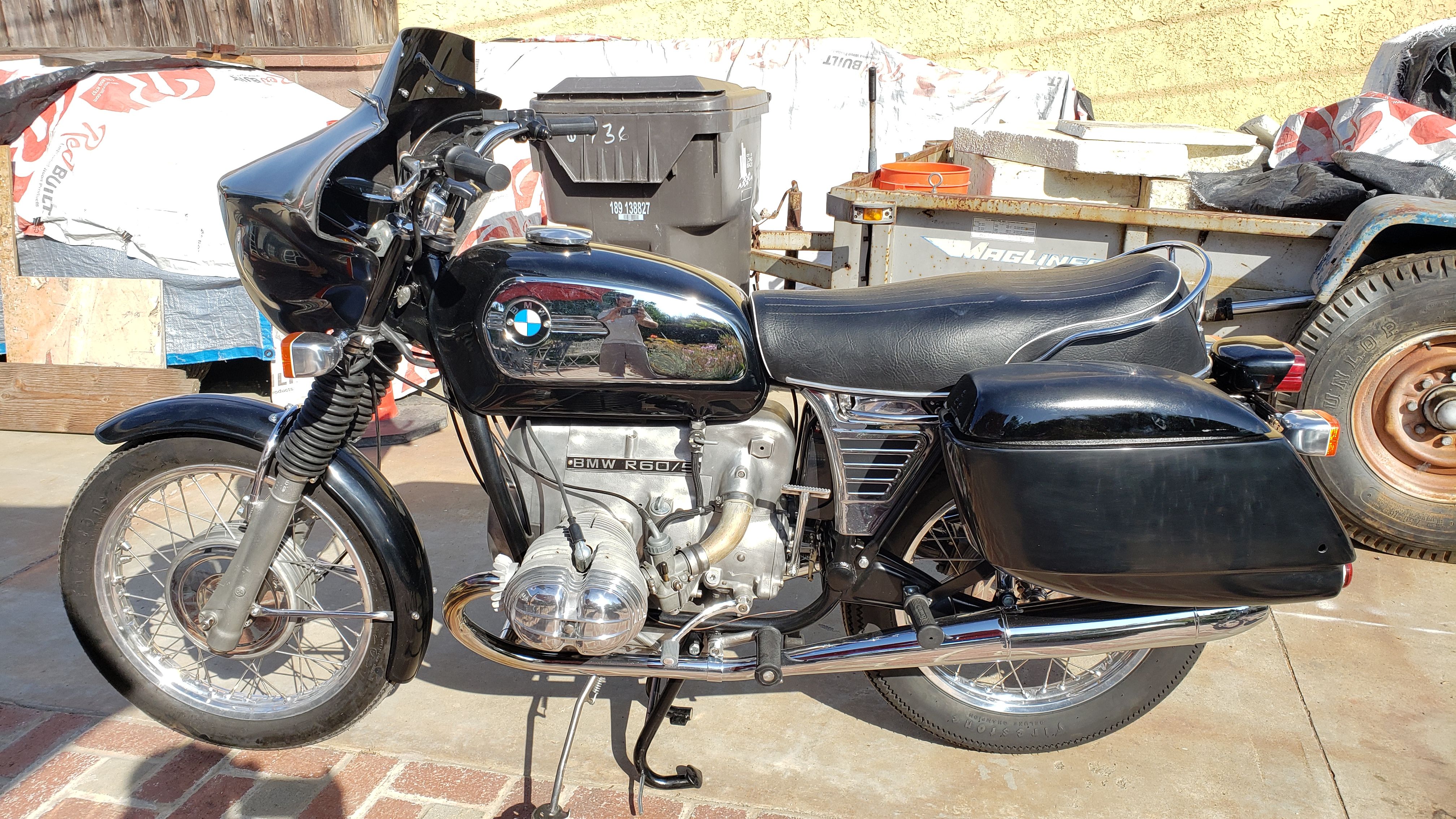 BMW r60/5 Toaster Airhead motorcycle bagger classic 1971 SWB
