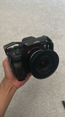 Sony a7IV + Lens + Cage