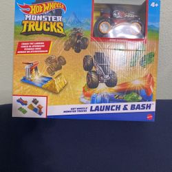 NIB Hot Wheels Monster Trucks, Launch & Bash.