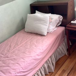 Twin Bed 