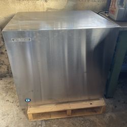 Hoshizaki Cube Ice Maker- Industrial Design