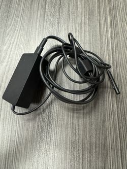 Microsoft Surface 65W Power Supply