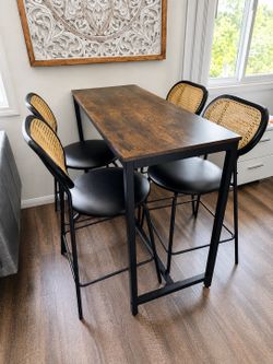 Bar Dining Set (Table and 4 Chairs) - Excellent Condition!!!