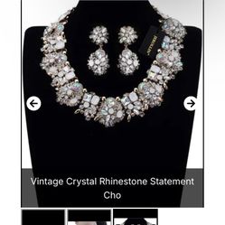 Vintage Crystal Rhinestone Statement Cho 