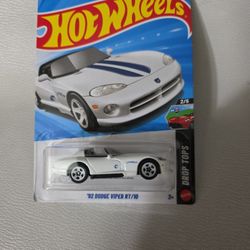 Hot Wheels Treasure Hunt