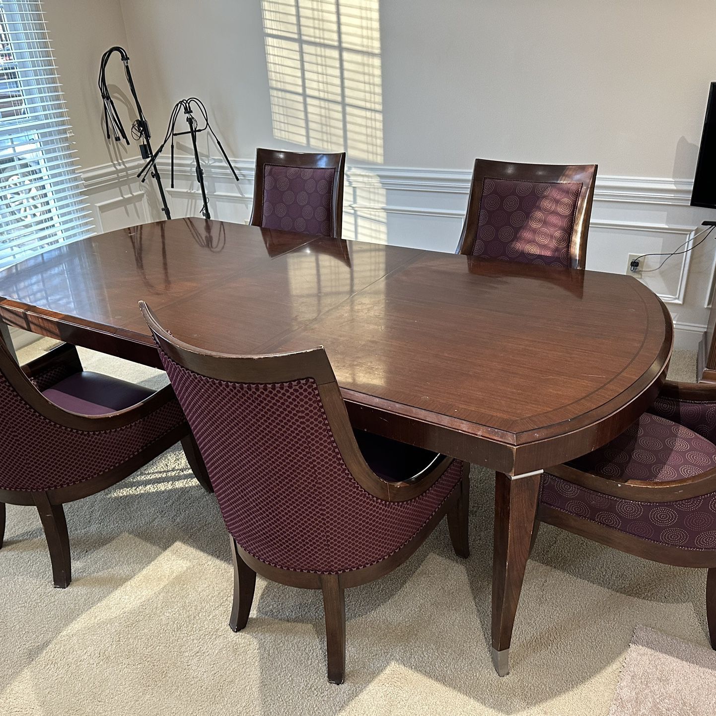 Dinning Table With 5 Chair