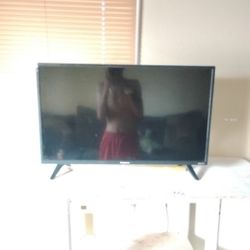 Westinghouse Roku Smart 32 Inch TV 