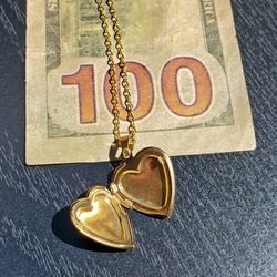 Golden Heart Locket Pendant 20 Inch Chain Necklace 