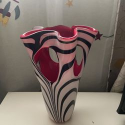 Beautiful  Heavy Zebra Vase-800$