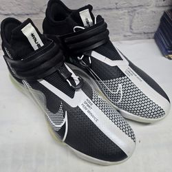 Men's Nike Force Zoom Trout 7 Black/White Baseball Cleats Men's Size 10