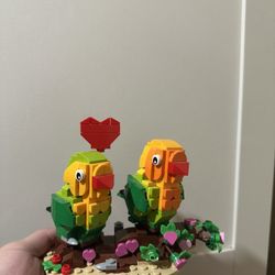 Lego Valentine Lovebirds 