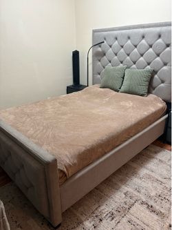 Queen Bed