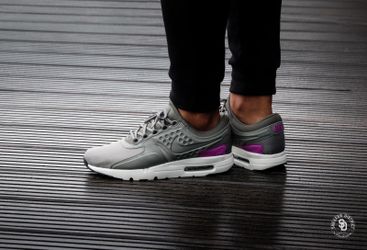 Nike Air Max zero premium (size 11.5)