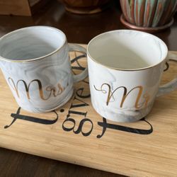 Mr And Mrs Mugs Marble With Gold Trim