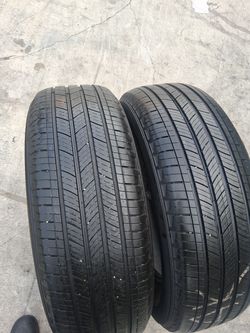 Pair 225/65/17 Michelin primacy