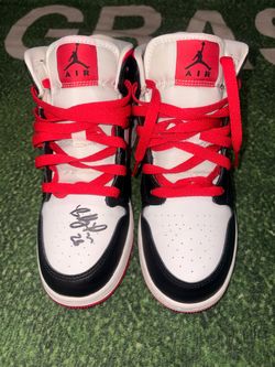 Air Jordan 1 Mid Chicago