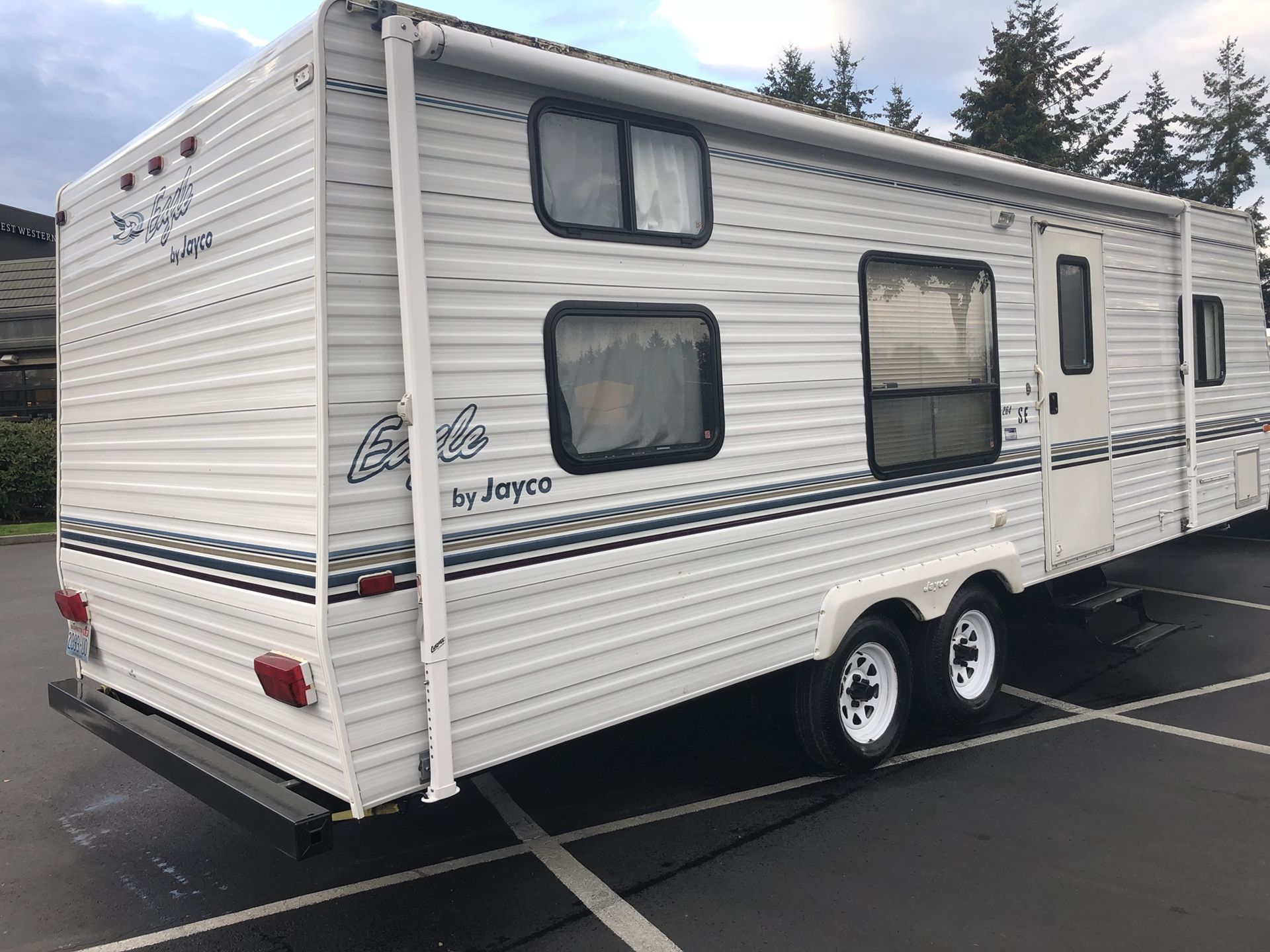 2001 Jayco Eagle travel trailer bunkhouse like new for Sale in Puyallup