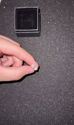 Diamond Earrings Moissanite