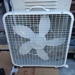 Vintageb Lakewood 20-inch box fan,