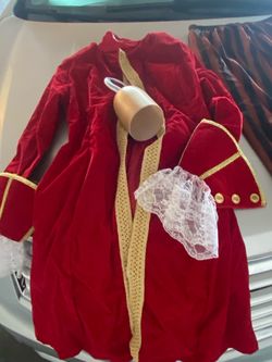 Captain hood outfit
