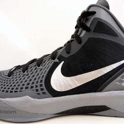 Nike Men s Hyperdunk 2011 Limited Edition for Sale in New York NY OfferUp