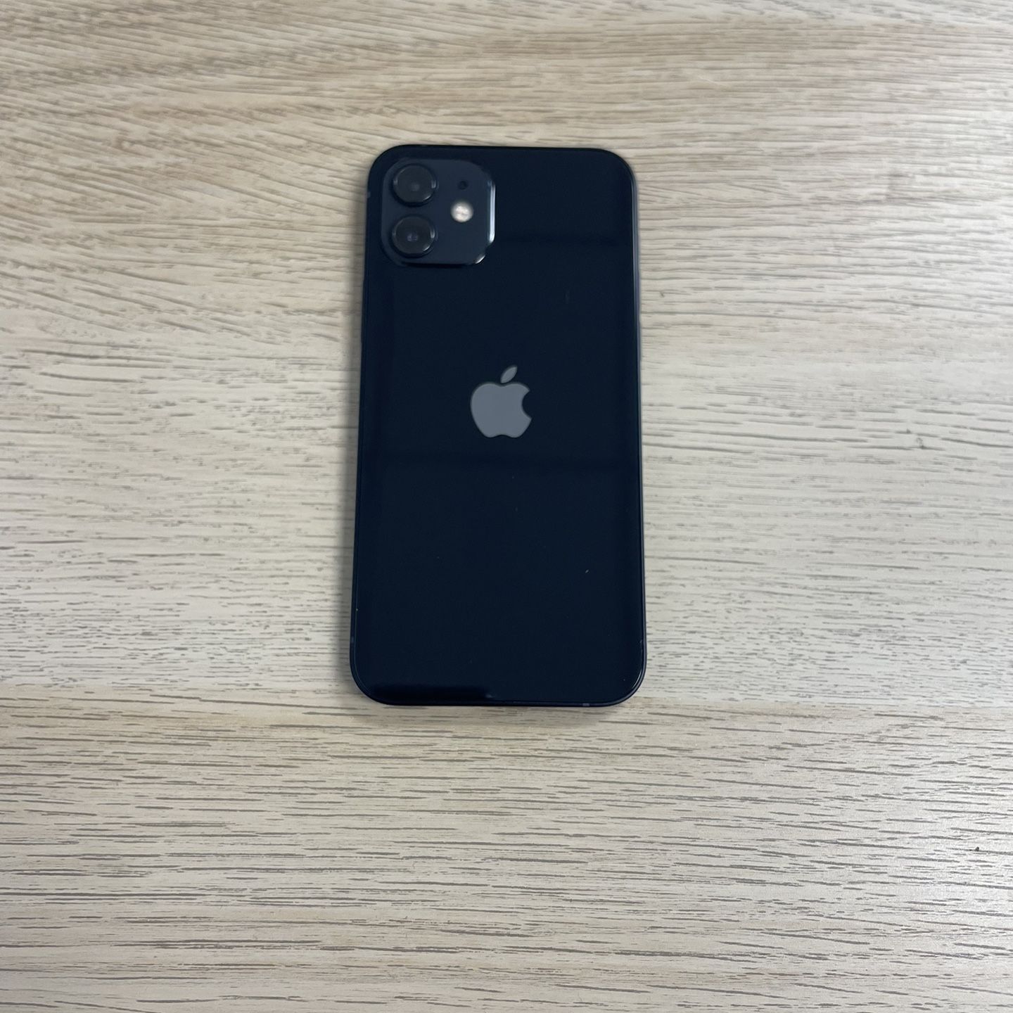 iPhone 12 - Unlocked - 64GB 