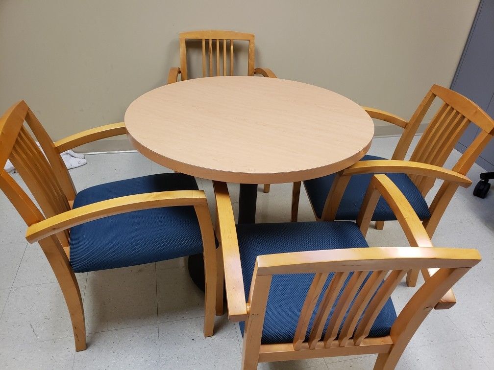 Round Kitchen Table with 4 Chairs