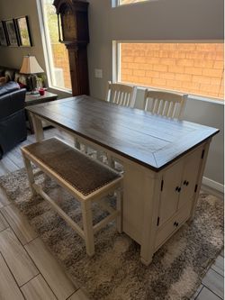 Kitchen table