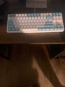 IROK GAMING KEYBOARD