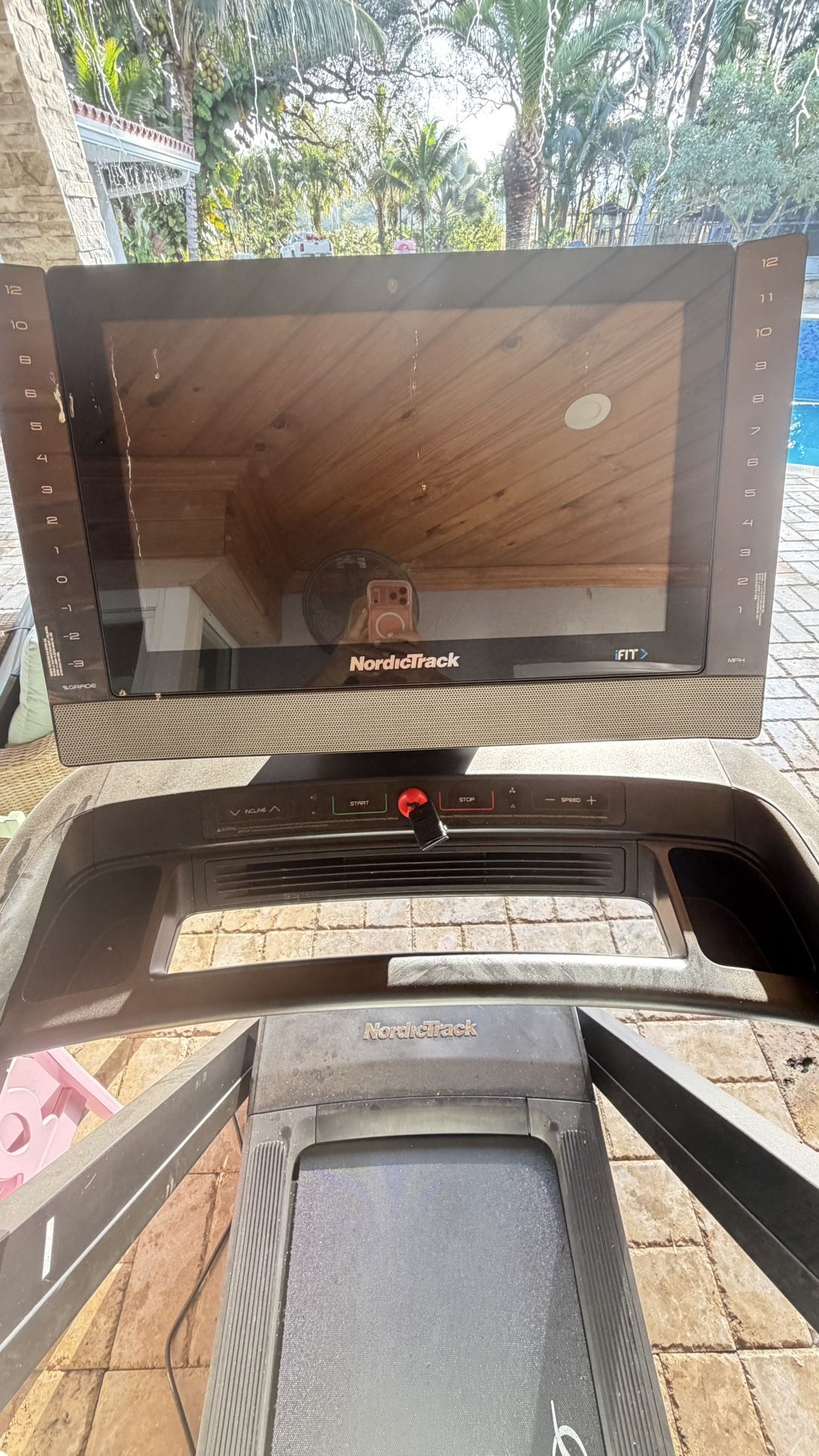 Nordic Track Commercial 2450