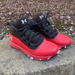 Under Armor Shoes Youth Size 2.5