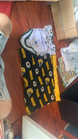 Green Bay Packers 3-6months Onesie, Bibs, Blanket Set