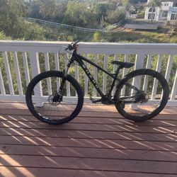 Haro Double Peak Mountain Bike 27.5” Tires