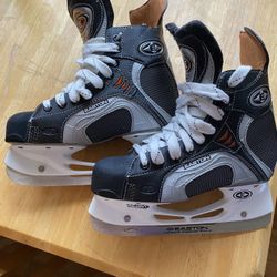 Size 6.5 ice hockey skates