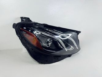 2017 - 2020 MERCEDES BENZ E-CLASS E350/400 RH PASSENGER SIDE HEADLIGHT OEM