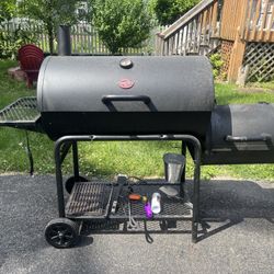Char-Griller Smoker