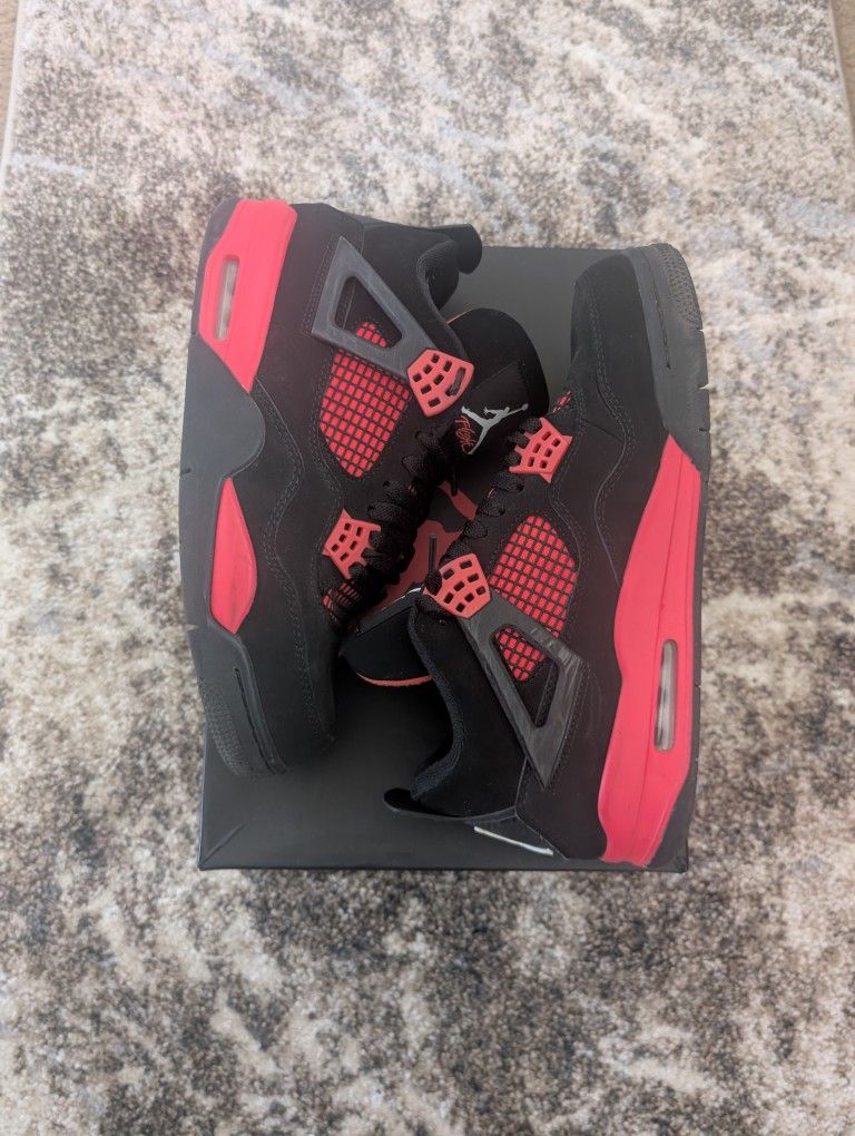 Jordan 4 Retro