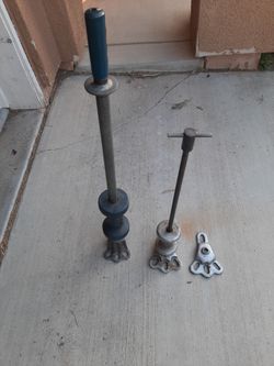 Front Wheel Hub and Axle Pullers